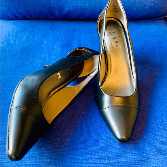 NWOT Black Vegan Comfort Heel Pump 8.5 - Picture 2 of 6